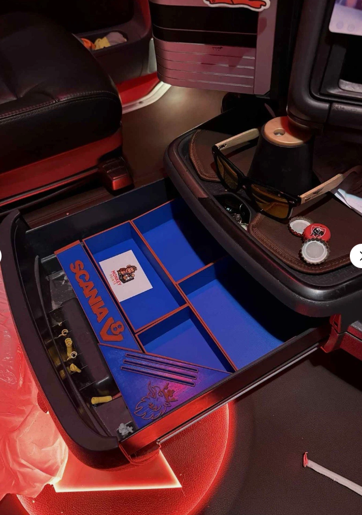 Scania R Series V8 Drawer Organiser (2010-2016) - Custom 3D Printed Dashboard Insert